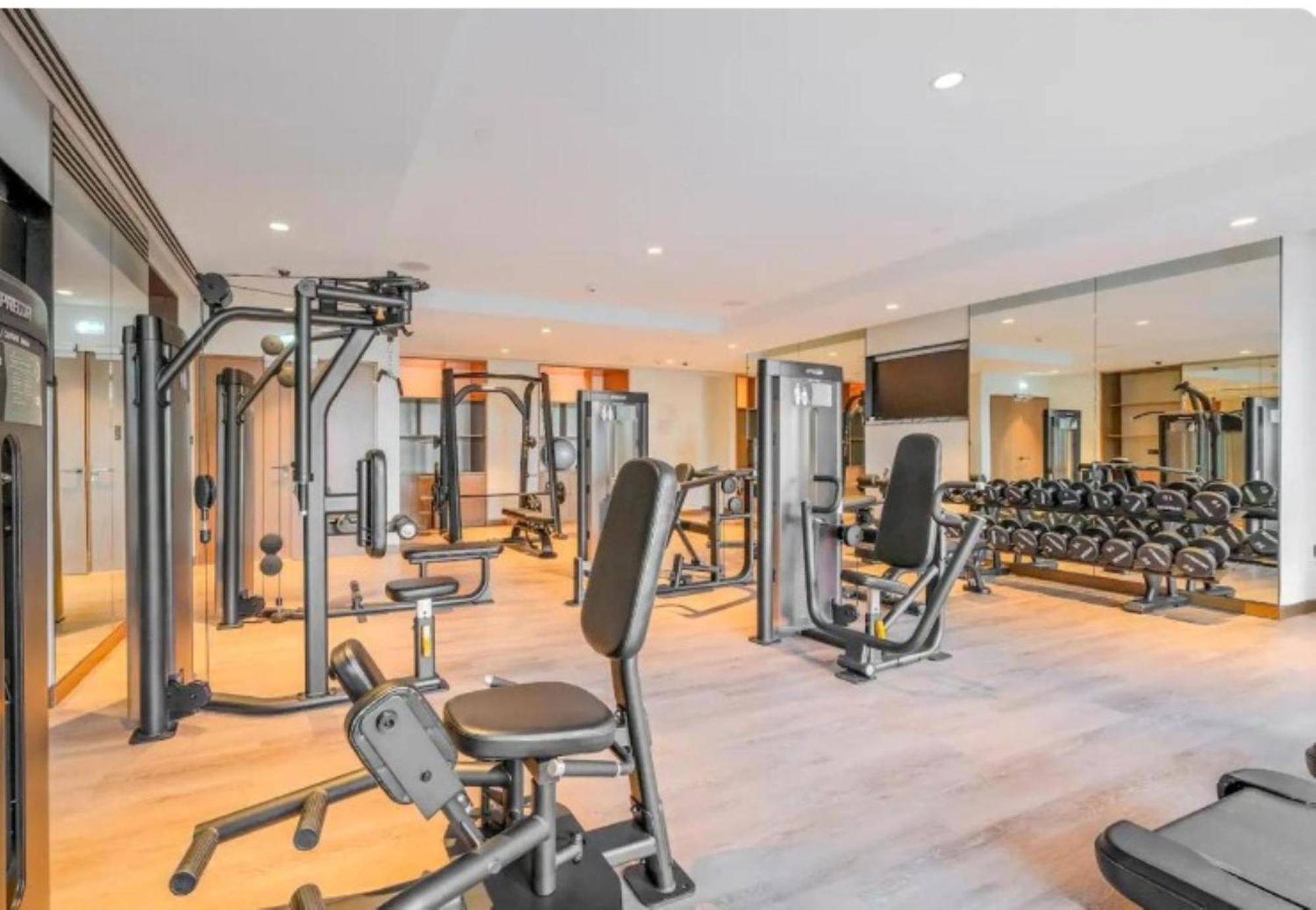 Apartment Modern 3br 1 Gr In Downtown With Burj Khalifa View *