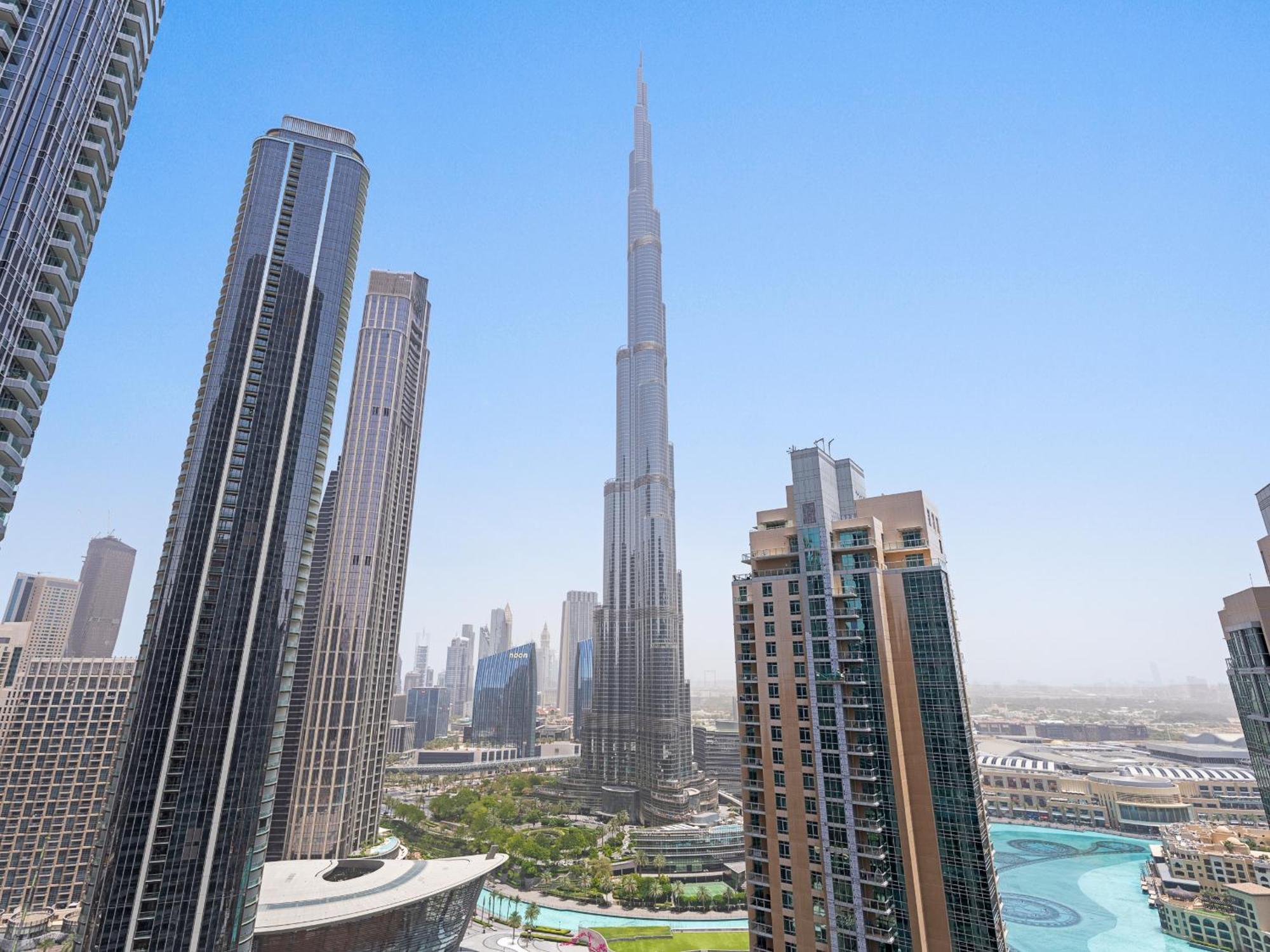 Apartment Modern 3br 1 Gr In Downtown With Burj Khalifa View