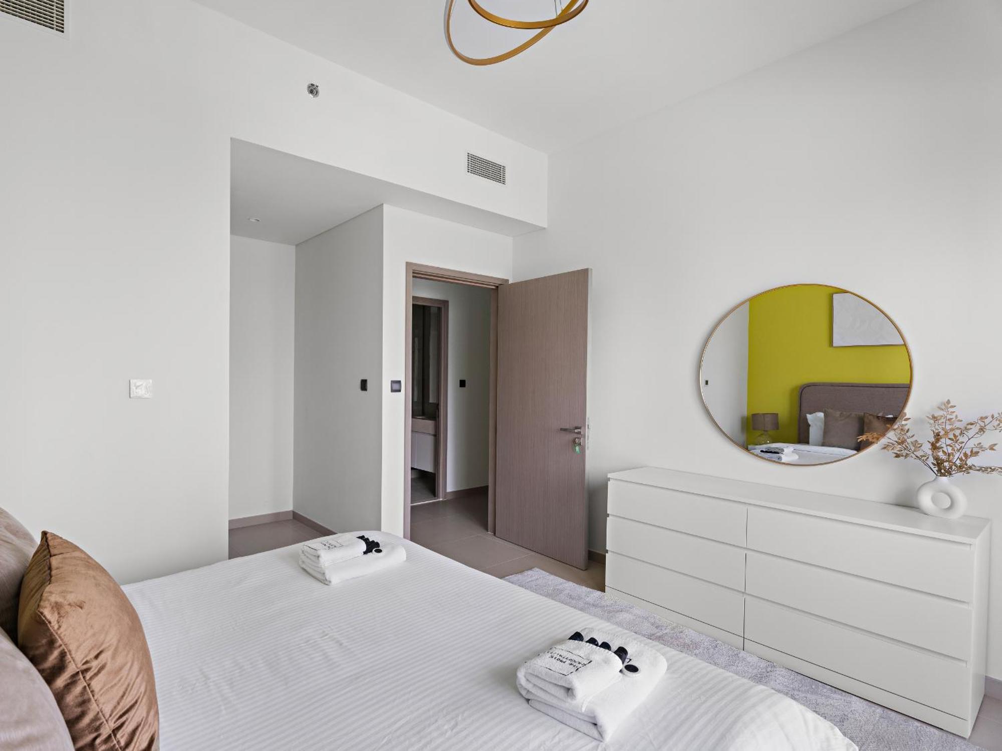 Modern 3br 1 Gr In Downtown With Burj Khalifa View Apartment Dubai